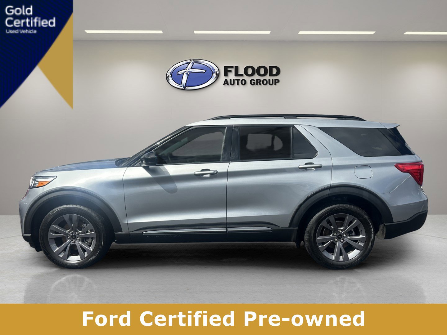 Certified 2023 Ford Explorer XLT w/ Equipment Group 202A AWD/4WD image 5