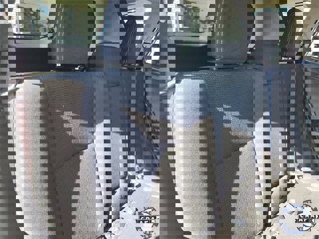 Used 2017 Toyota RAV4 XLE image 28