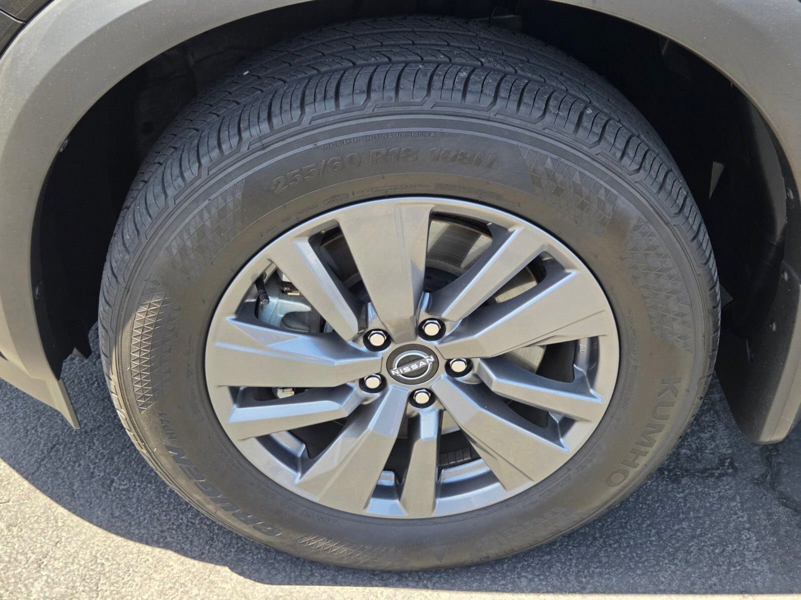 Used 2024 Nissan Pathfinder S FWD image 9