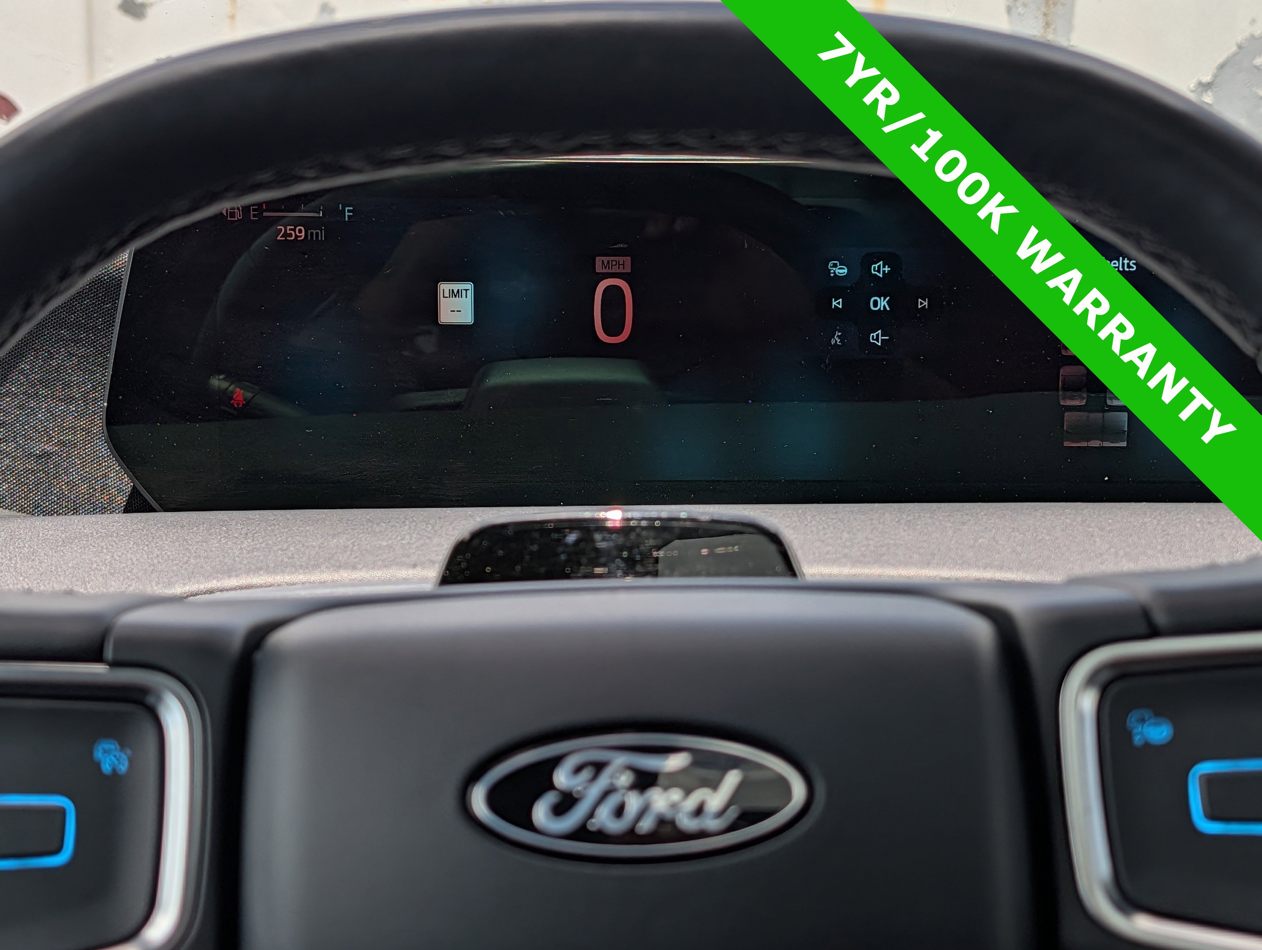 Certified 2025 Ford Expedition Platinum w/ Stealth Appearance Package AWD/4WD image 32