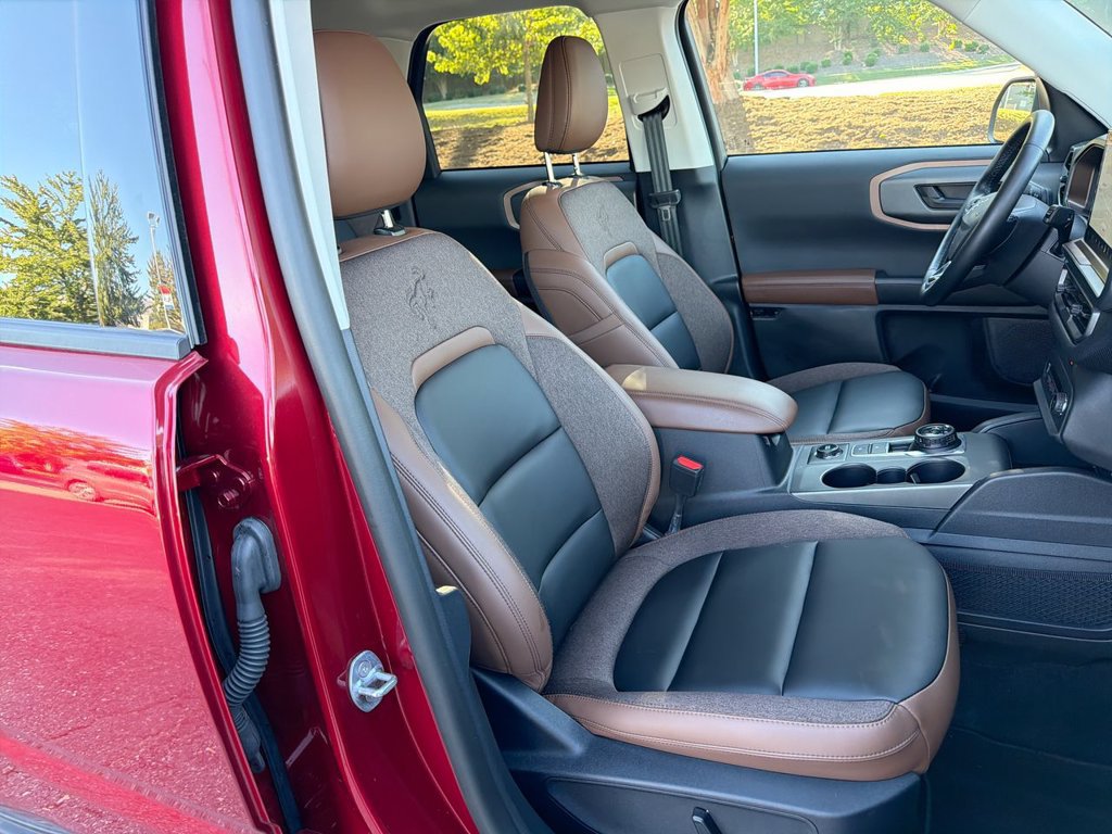 Certified 2025 Ford Bronco Sport Outer Banks w/ Outer Banks Tech Package+ AWD/4WD image 30