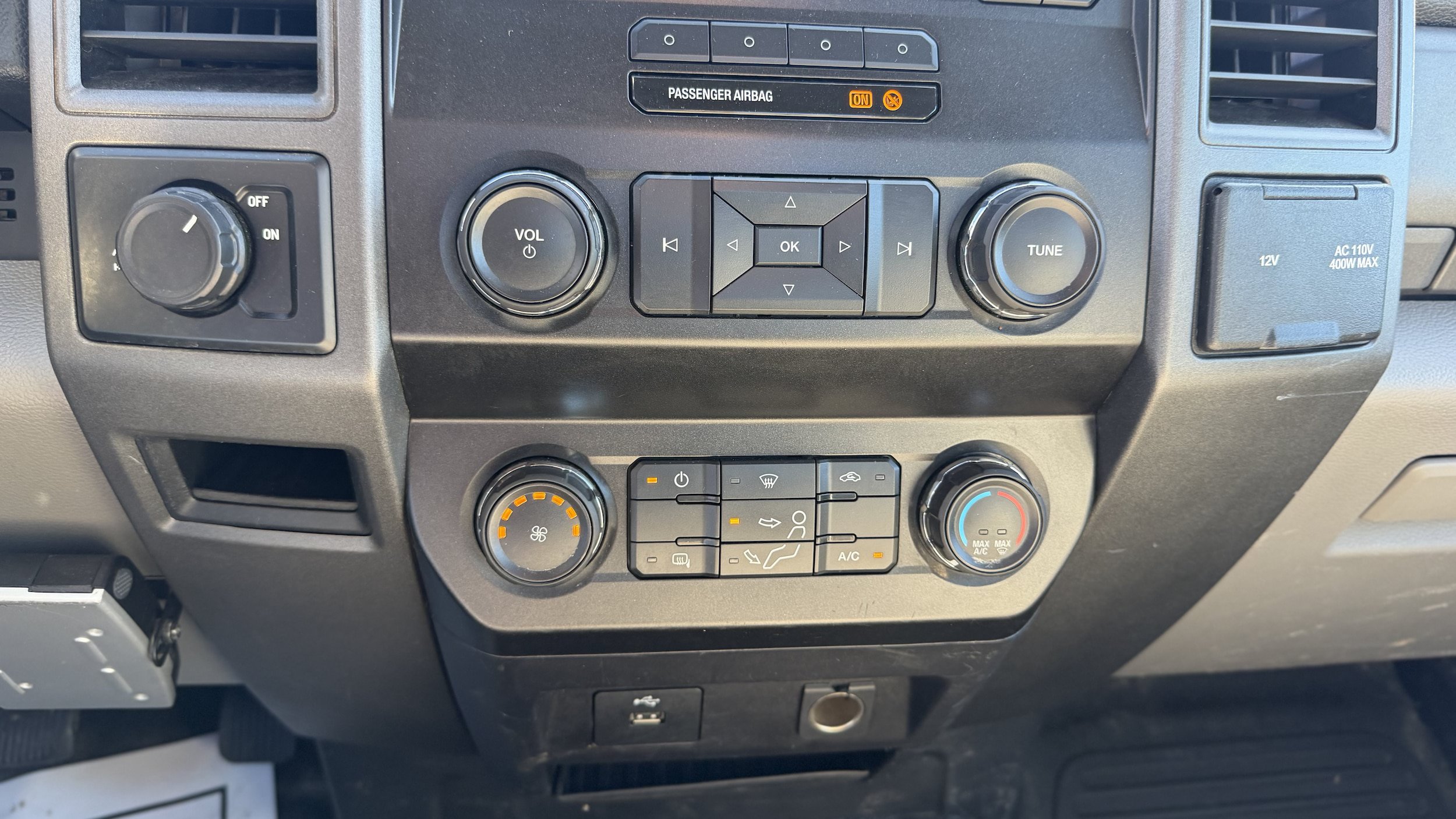 Certified 2019 Ford F250 XL w/ XL Value Package RWD image 25