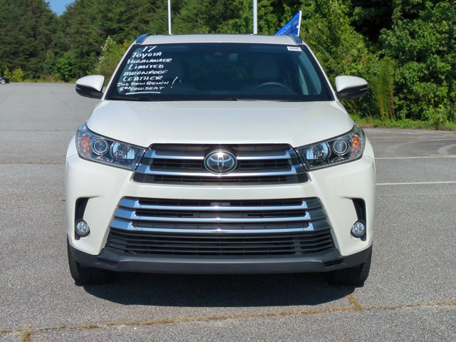 Used 2017 Toyota Highlander Limited FWD image 9