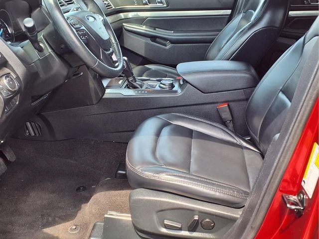 Certified 2019 Ford Explorer XLT w/ Equipment Group 202A AWD/4WD image 14