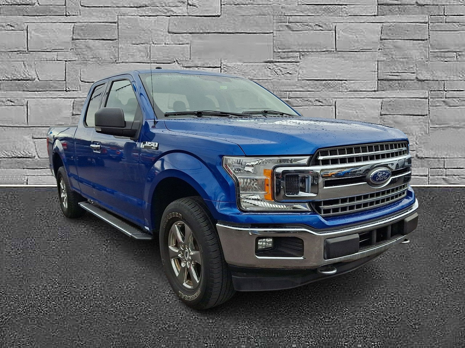 Certified 2018 Ford F150 XLT w/ Equipment Group 302A Luxury AWD/4WD image 2