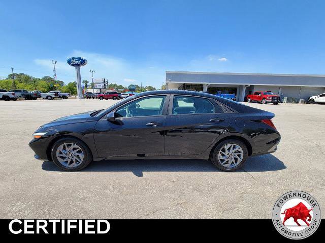 Used 2024 Hyundai Elantra SEL image 2