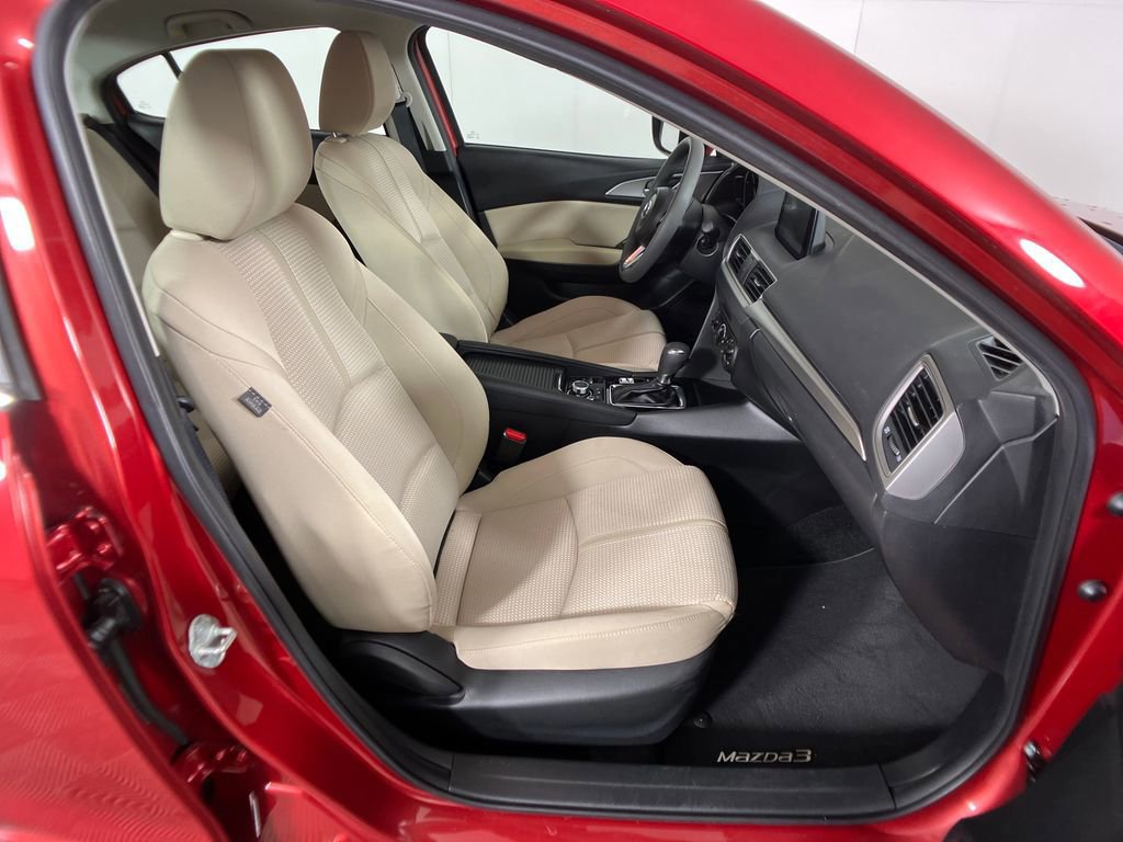 Used 2018 MAZDA MAZDA3 Sport w/ Preferred Equipment Package image 11