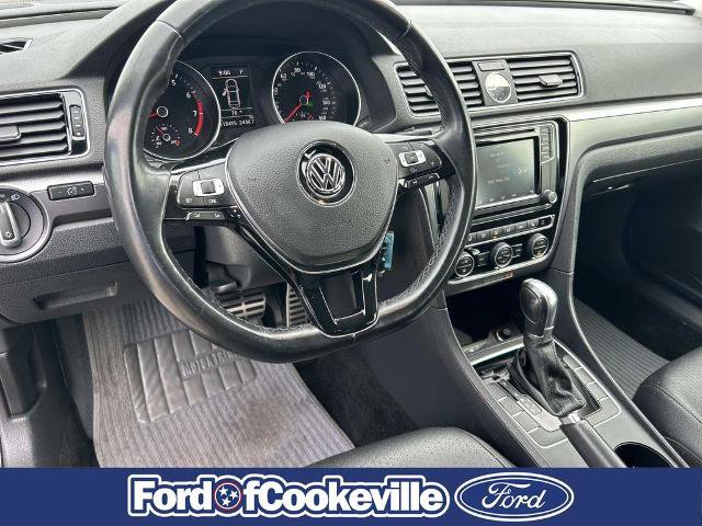 Used 2017 Volkswagen Passat 1.8T R-Line FWD image 13
