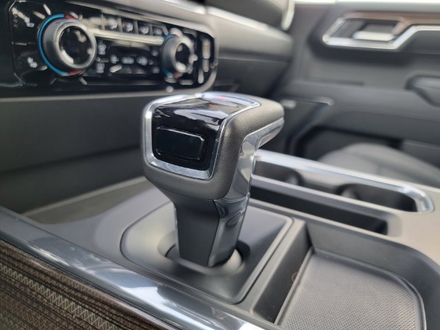 Used 2024 Chevrolet Silverado 1500 LT Trail Boss w/ Convenience Package II AWD/4WD image 29