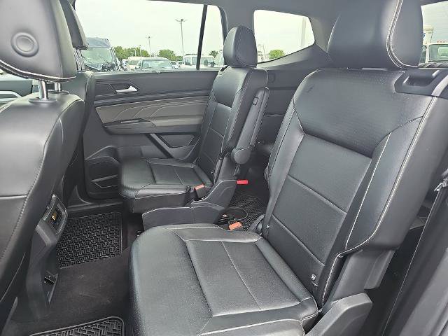 Used 2022 Volkswagen Atlas SEL R-Line AWD/4WD image 14