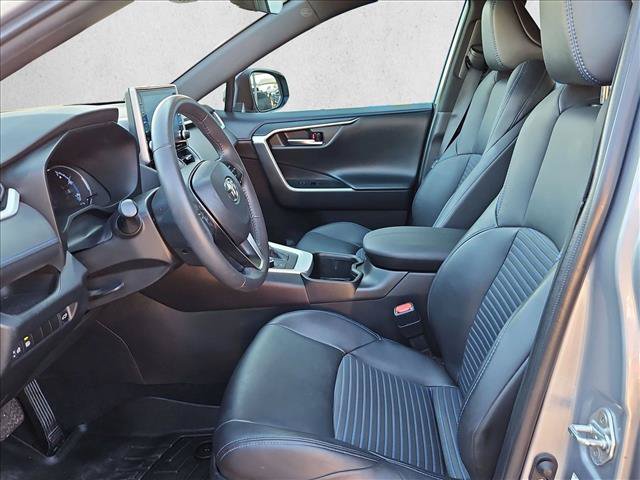 Used 2022 Toyota RAV4 XSE AWD/4WD image 14