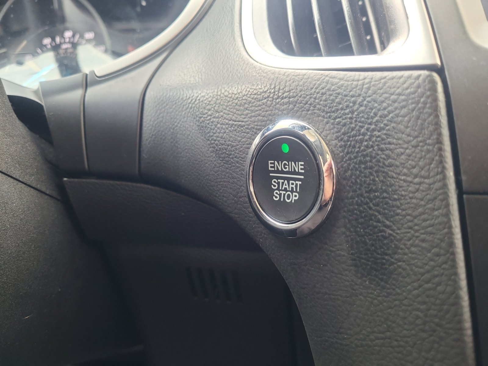 Certified 2020 Ford Edge SEL w/ Convenience Package image 29