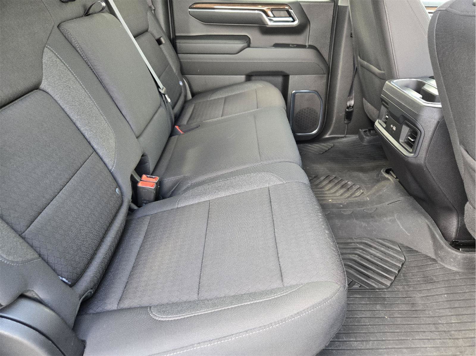 Used 2024 Chevrolet Silverado 1500 LT Trail Boss w/ Convenience Package II AWD/4WD image 29