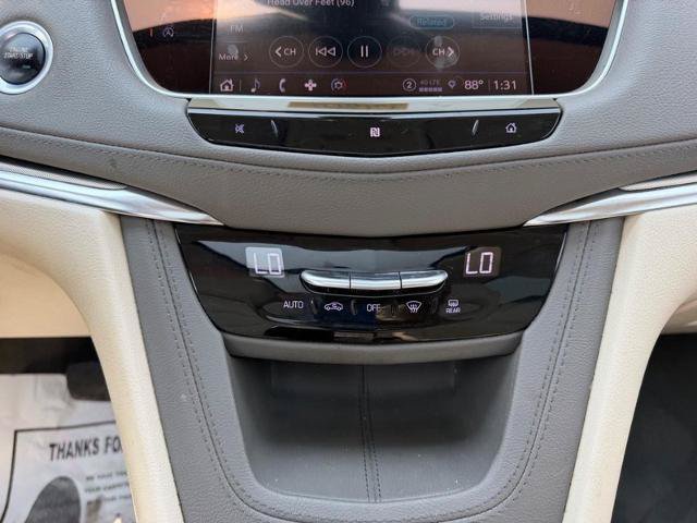 Used 2021 Cadillac XT5 Premium Luxury FWD image 17