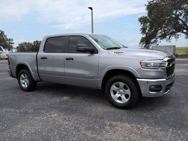 Used 2025 RAM 1500 Big Horn AWD/4WD image 2