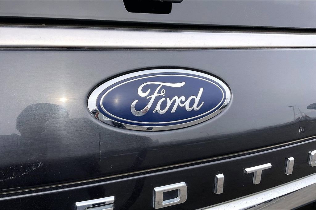 Certified 2024 Ford Expedition Limited image 7