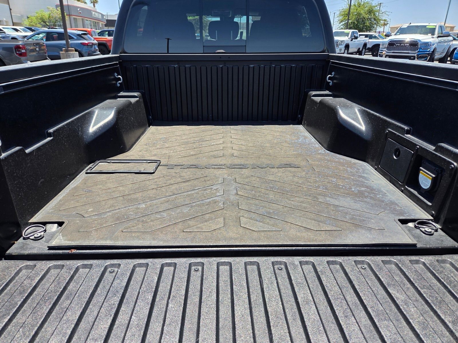 Used 2023 Toyota Tacoma TRD Off-Road AWD/4WD image 13