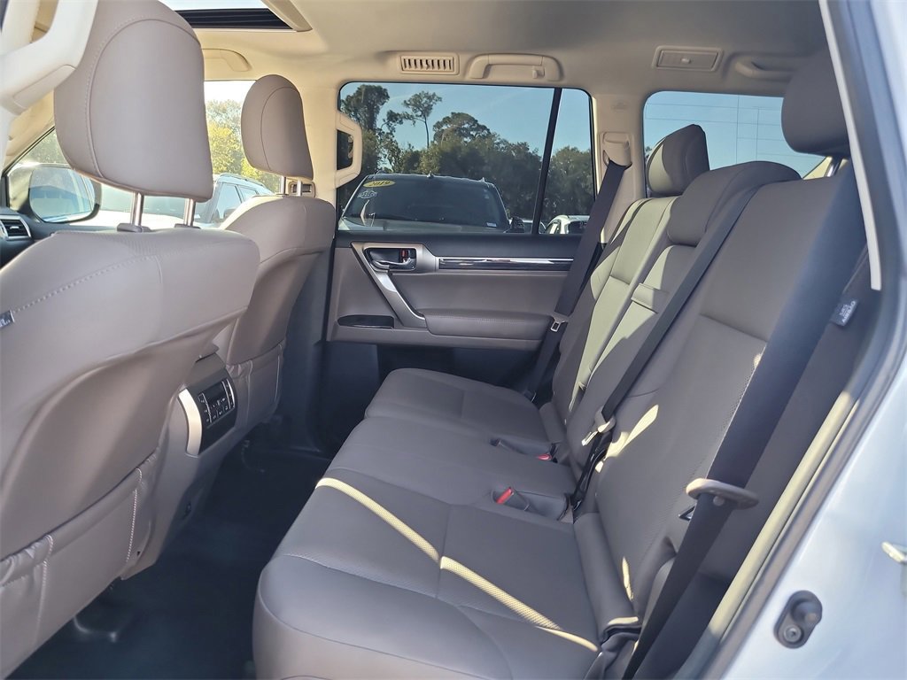 Used 2020 Lexus GX 460 Premium image 10