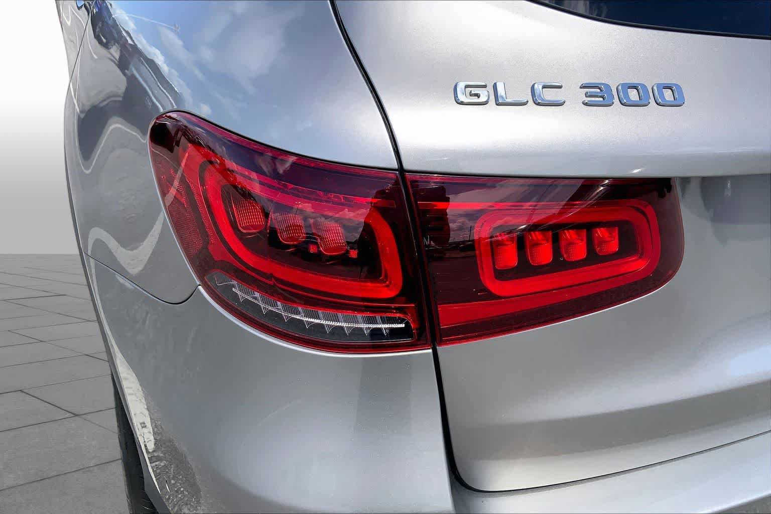 Used 2021 Mercedes-Benz GLC 300 image 27