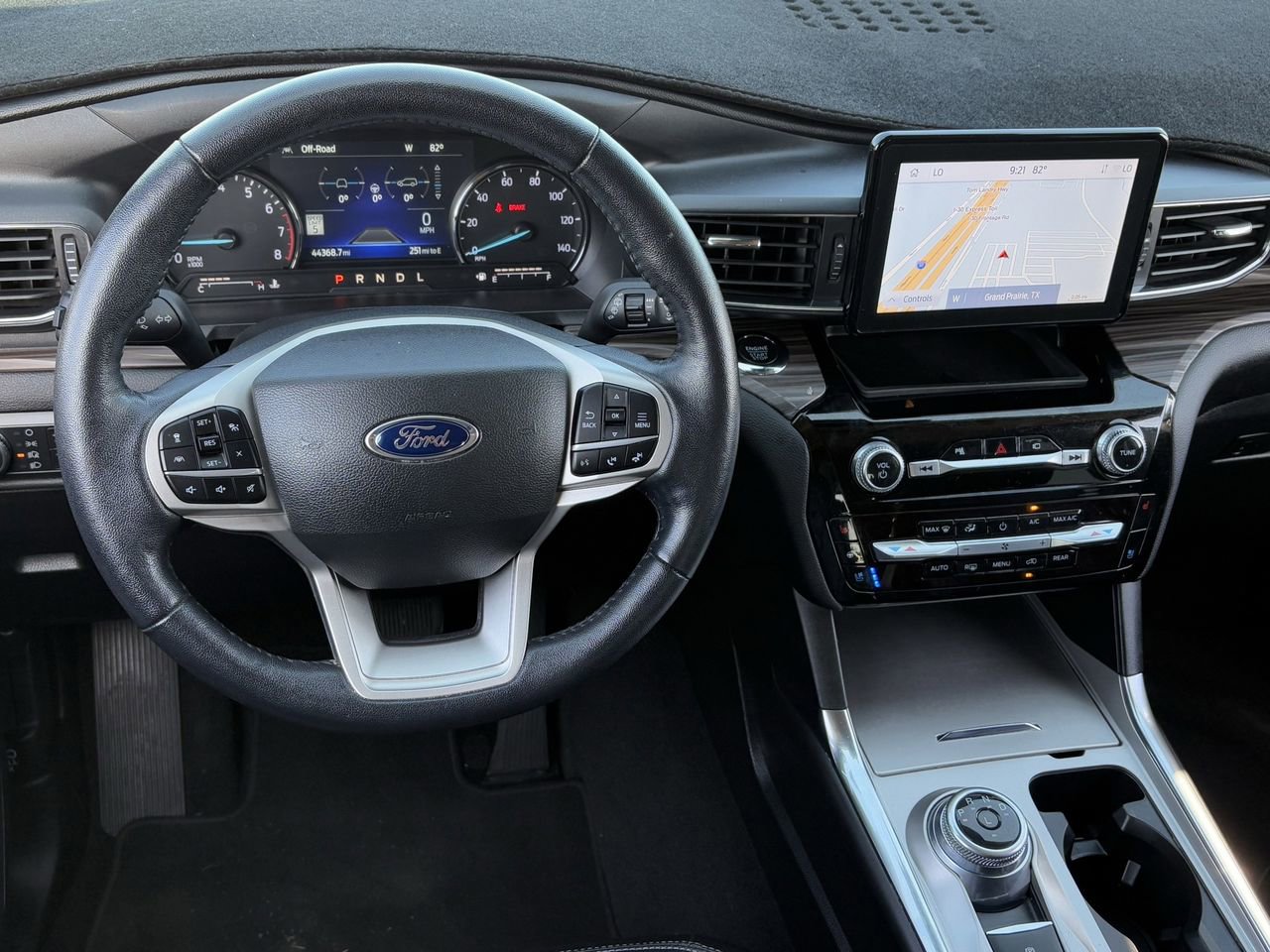Certified 2022 Ford Explorer Limited RWD image 13