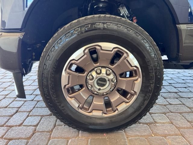 Certified 2025 Ford F250 King Ranch w/ FX4 Off-Road Package AWD/4WD image 29