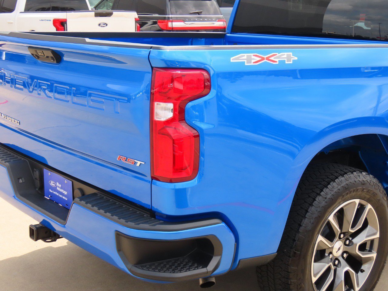 Used 2025 Chevrolet Silverado 1500 RST image 14