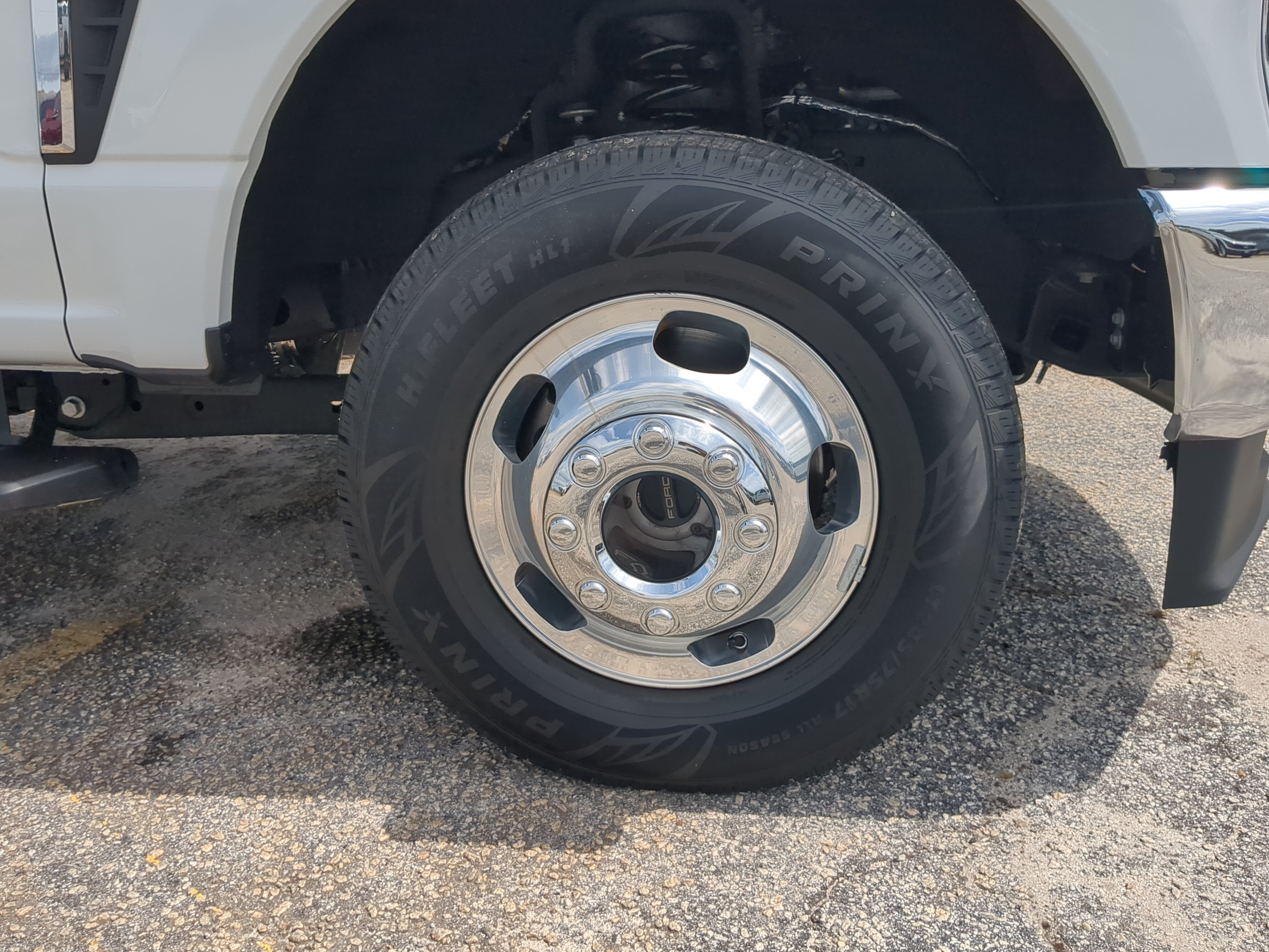 Certified 2025 Ford F350 XL w/ XL Chrome Package AWD/4WD image 9