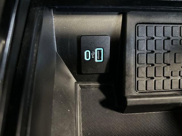 Certified 2024 Ford F150 Lightning Lariat image 27