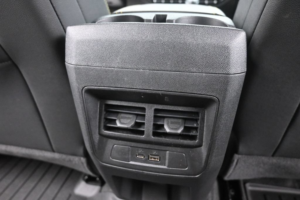 Used 2025 Chevrolet Colorado ZR2 w/ Technology Package AWD/4WD image 14