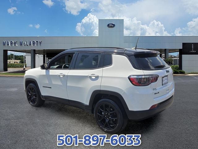 Used 2024 Jeep Compass Latitude w/ Altitude Special Edition AWD/4WD image 3