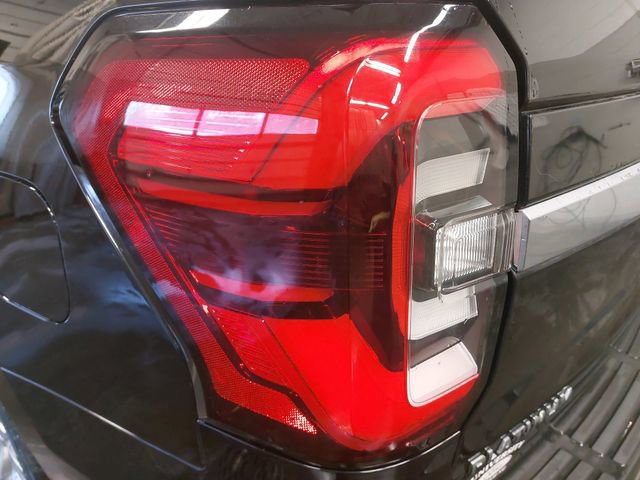 Certified 2023 Ford Expedition Platinum image 33