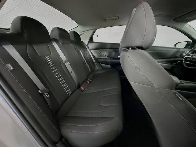 Used 2024 Hyundai Elantra Blue FWD image 30