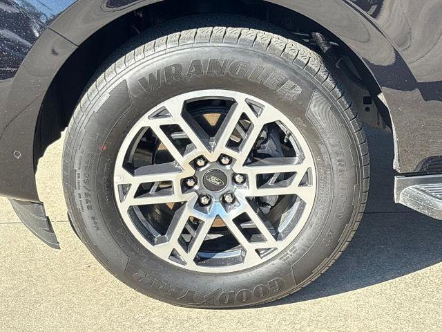 Certified 2025 Ford Expedition Max Active image 12