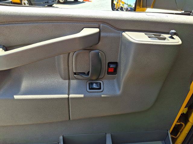 Used 2022 GMC Savana 3500 Extended w/ Power Convenience Package RWD image 11