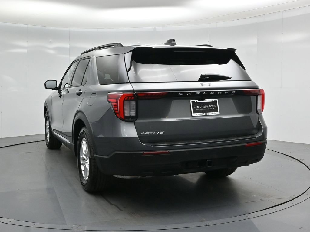 Certified 2025 Ford Explorer Active image 28
