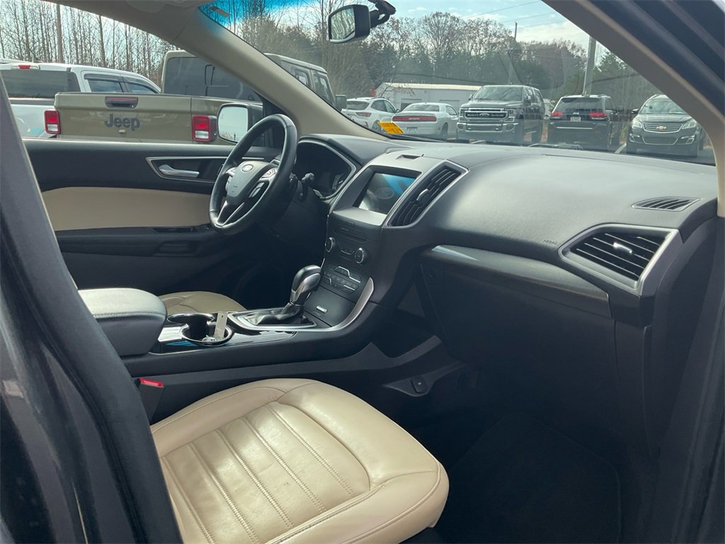 Certified 2017 Ford Edge SEL w/ Equipment Group 201A image 9