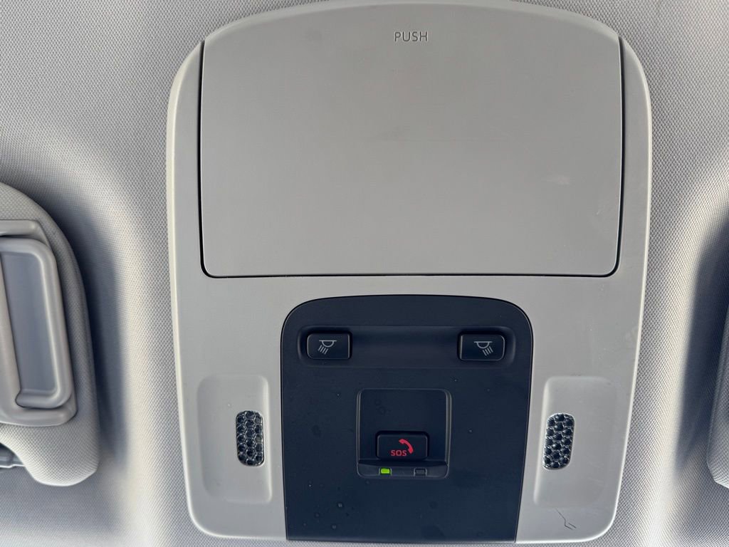 Used 2025 Toyota Camry LE image 28