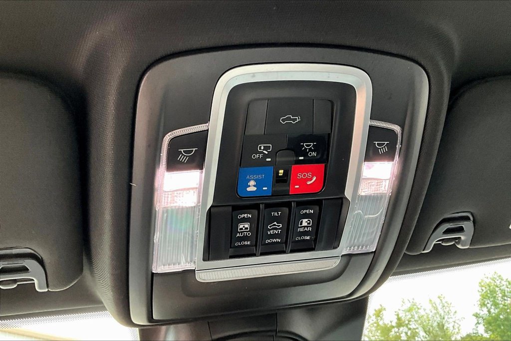 Used 2019 RAM 2500 Limited AWD/4WD image 18