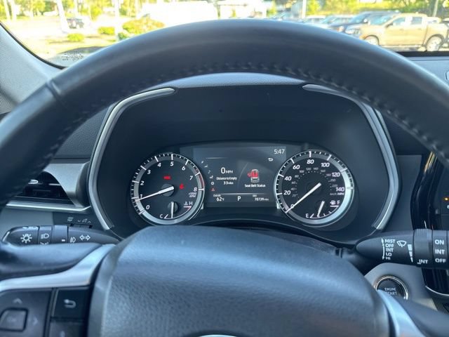 Used 2022 Toyota Highlander XLE AWD/4WD image 27