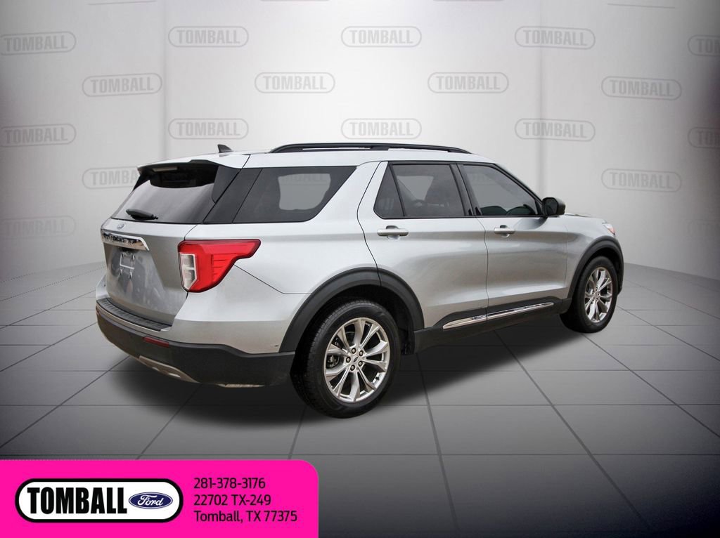 Certified 2022 Ford Explorer XLT w/ Equipment Group 202A image 7
