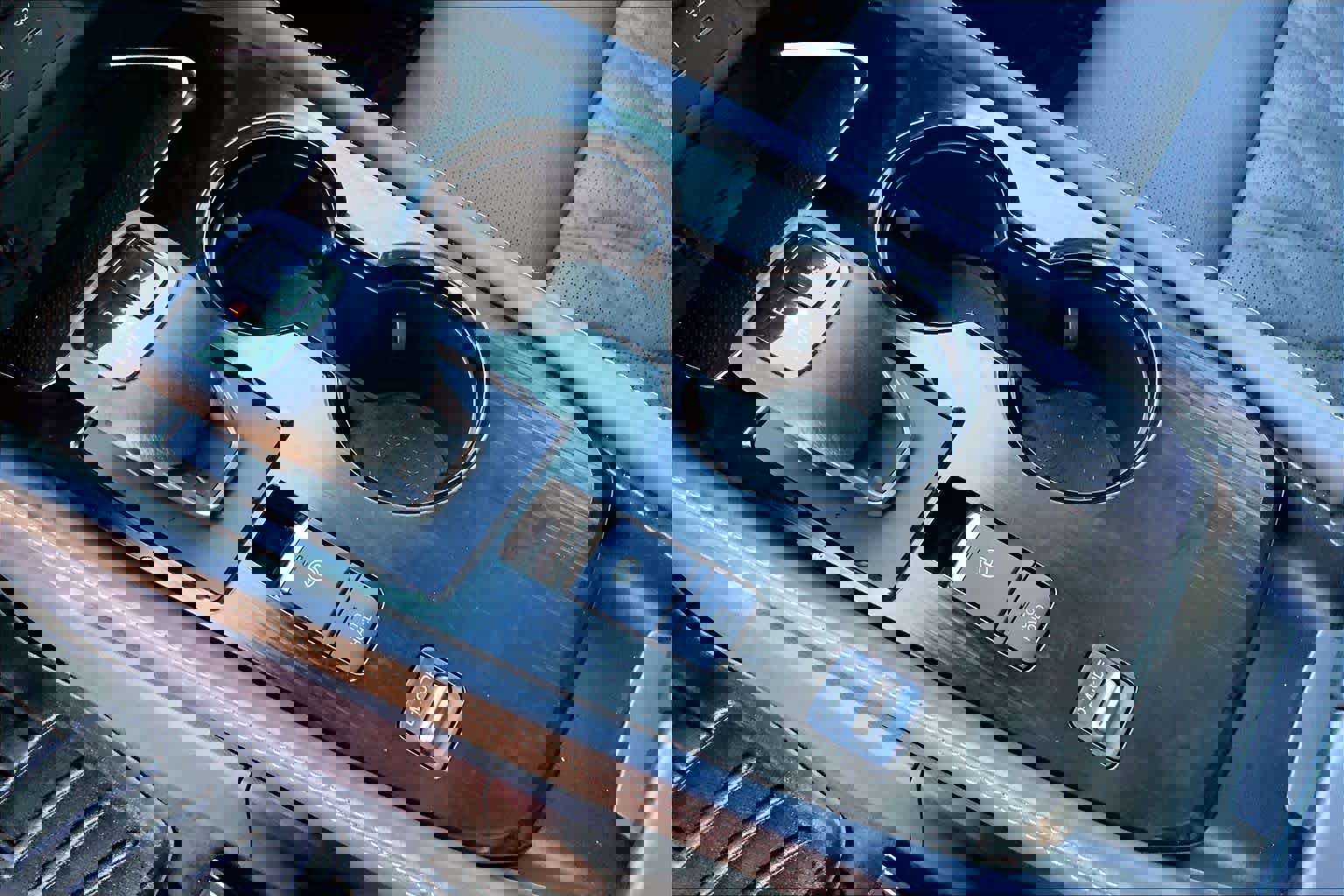 Used 2025 Nissan Rogue Platinum w/ Platinum Premium Package image 16