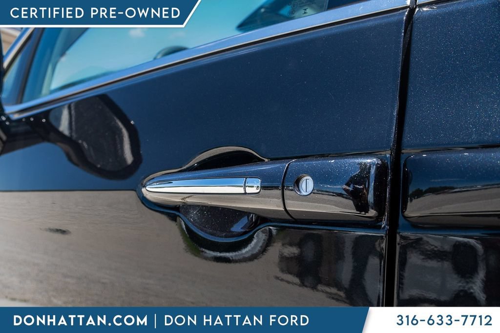 Used 2023 Chrysler Pacifica Limited FWD image 33