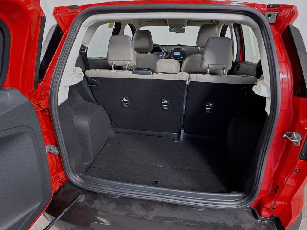 Certified 2022 Ford EcoSport S image 23