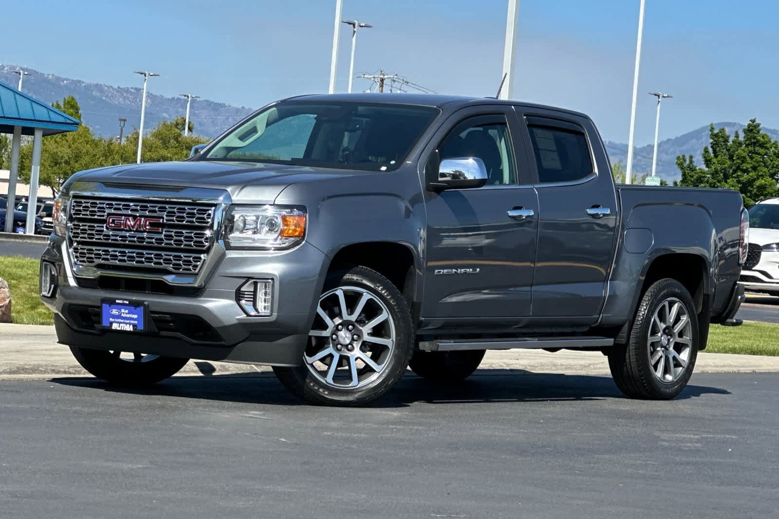 Used 2021 GMC Canyon Denali AWD/4WD image 1