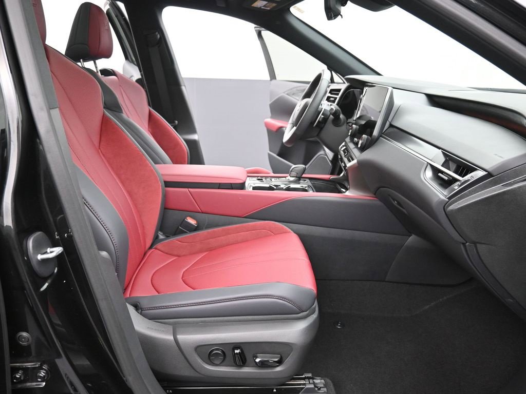 Used 2024 Lexus RX 500h F Sport image 25