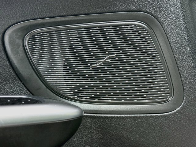 Used 2025 Mercedes-Benz C 300 Sedan image 18