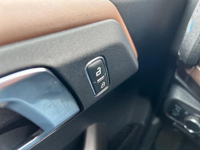 Certified 2021 Ford Bronco Outer Banks w/ Sasquatch Package AWD/4WD image 17