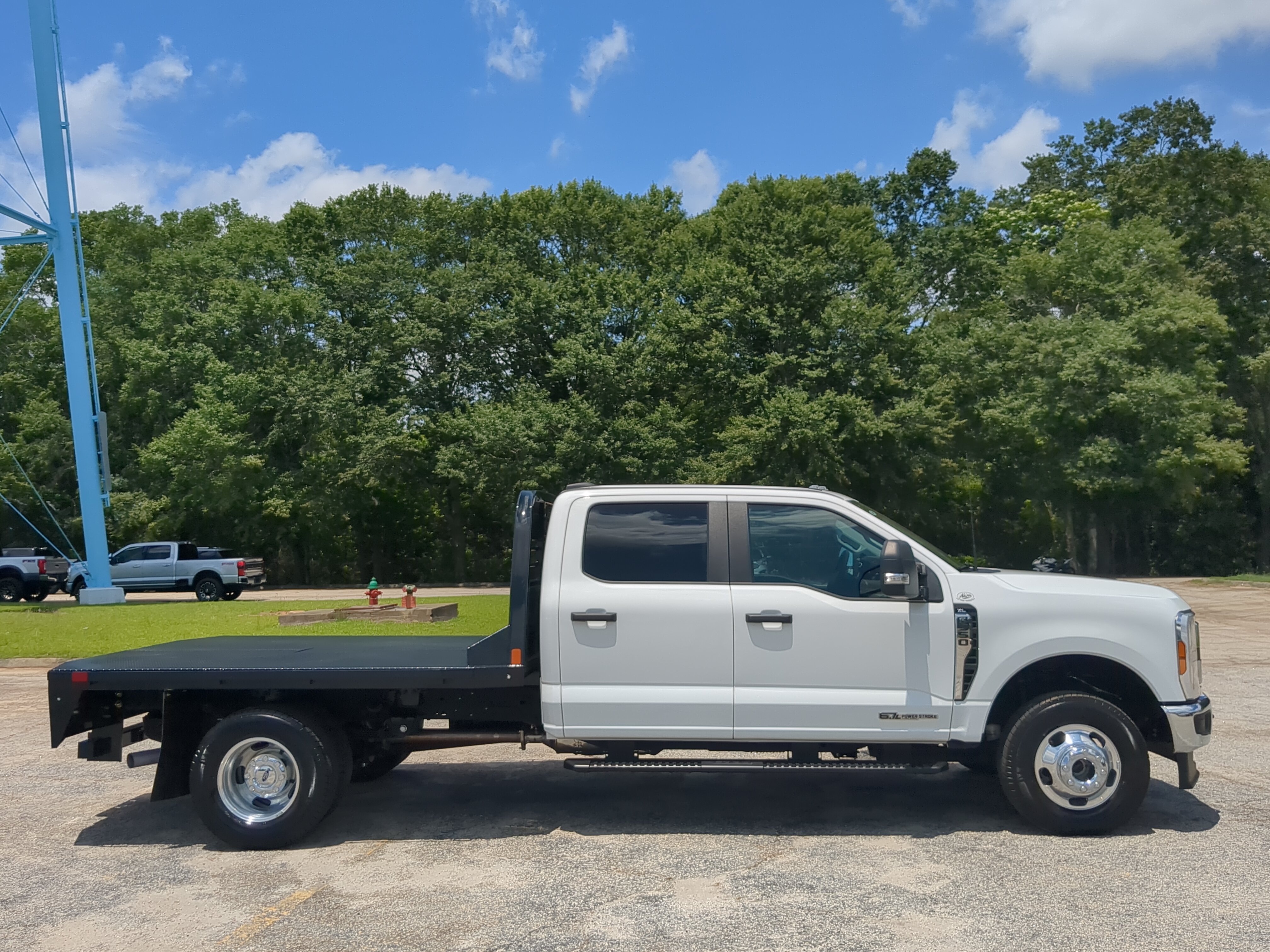 Certified 2025 Ford F350 XL w/ XL Chrome Package AWD/4WD video 2