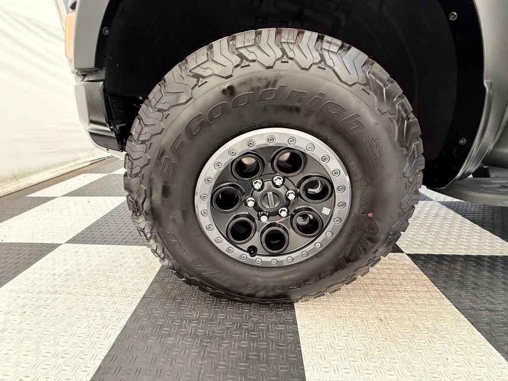 Certified 2025 Ford F150 Raptor AWD/4WD image 11