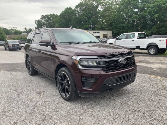 Certified 2023 Ford Expedition Limited AWD/4WD image 2